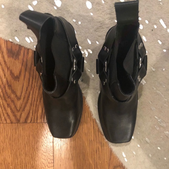 LF Square toe booties - Picture 2 of 3